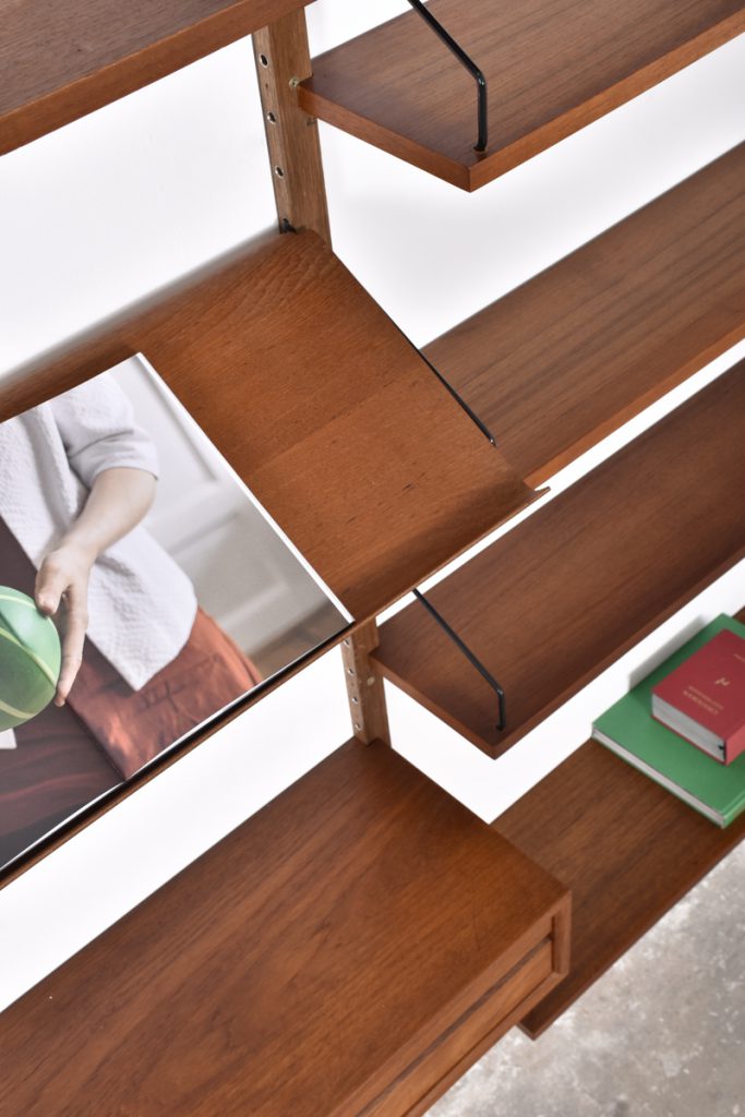 Detail shelves - reading shelf - small drawer cabinet